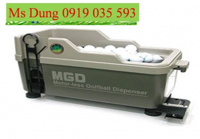 máy đặt banh trên tee golf