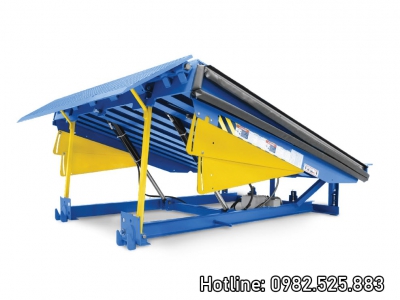 Sàn nâng thủy lực